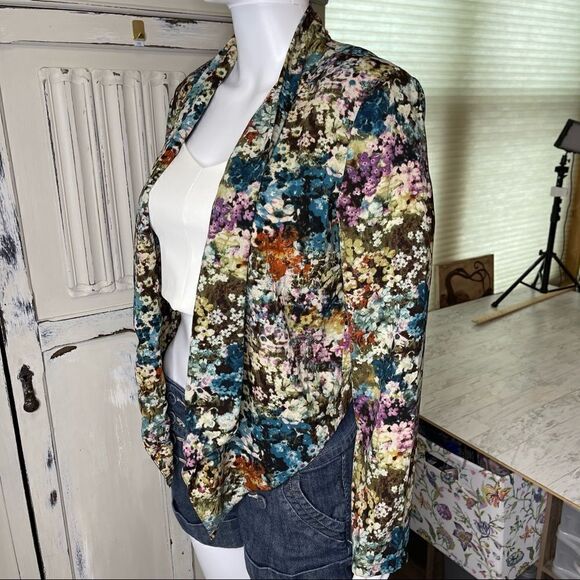 Lush Multi Colored Floral Scallop Hemline Waterfall Neckline Bolero Jacket - Picture 16 of 16